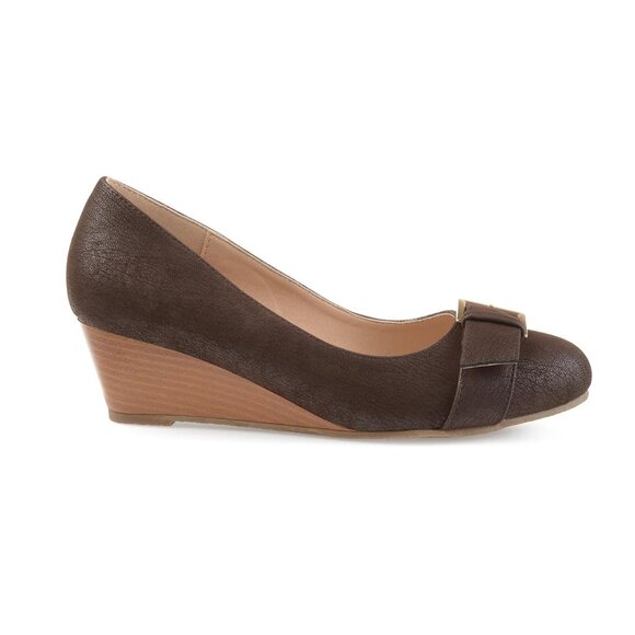 Brinley Co. Shoes - NiB Brinley Co. Women Grayson Faux Suede Slip On Heels Brown Size 7 M $70 RY1403